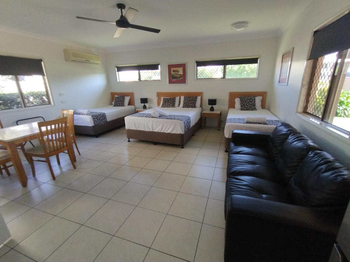 Cascade Motel In Townsville Exterior photo